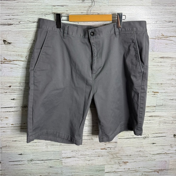 RVCA The Weekend Chino Shorts Size 38 gray - Picture 1 of 5